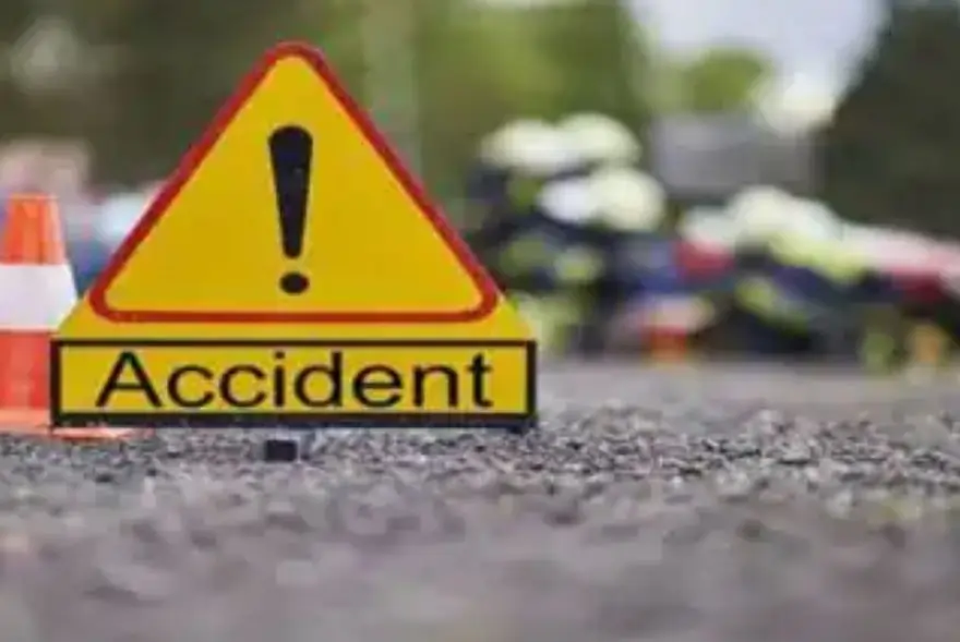অৰুণাচলত ভয়ংকৰ দুৰ্ঘটনাত পতিত অসমৰ পৰা যোৱা পৰ্যটকৰ বাহন