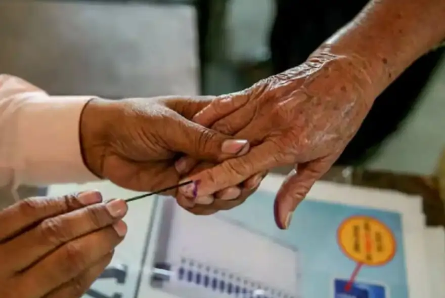 এটা পৰ্যায়ত হ’ব ভোটগ্ৰহণ...ঘোষণা হ’ল দিল্লী বিধানসভা নিৰ্বাচনৰ দিন
