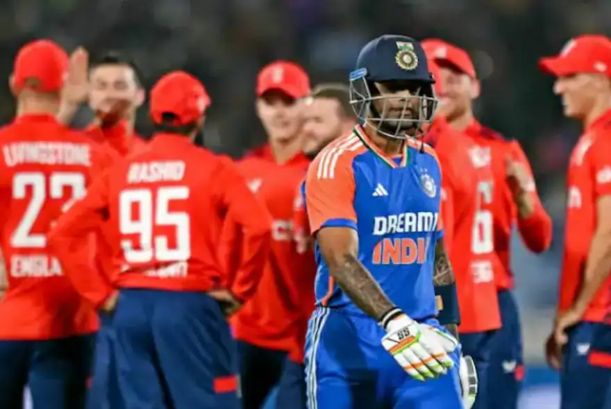 ৰাজকোটত ভাৰতক প্ৰত্যুত্তৰ দিলে ইংলেণ্ডে...২৬ ৰানত পৰাস্ত সূৰ্য বাহিনীৰ