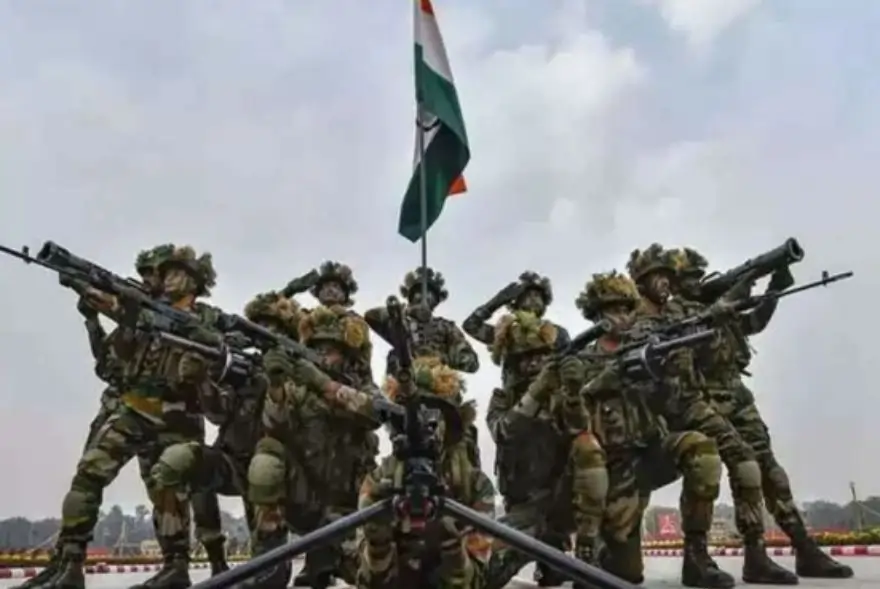 'ৰাষ্ট্ৰৰ সাৰ্বভৌমত্বৰ প্ৰতি সেনাৰ অটল দায়বদ্ধতা প্ৰেৰণাদায়ক': ৰাষ্ট্ৰপতি...প্ৰধানমন্ত্ৰীয়েও জনালে শুভেচ্ছা
