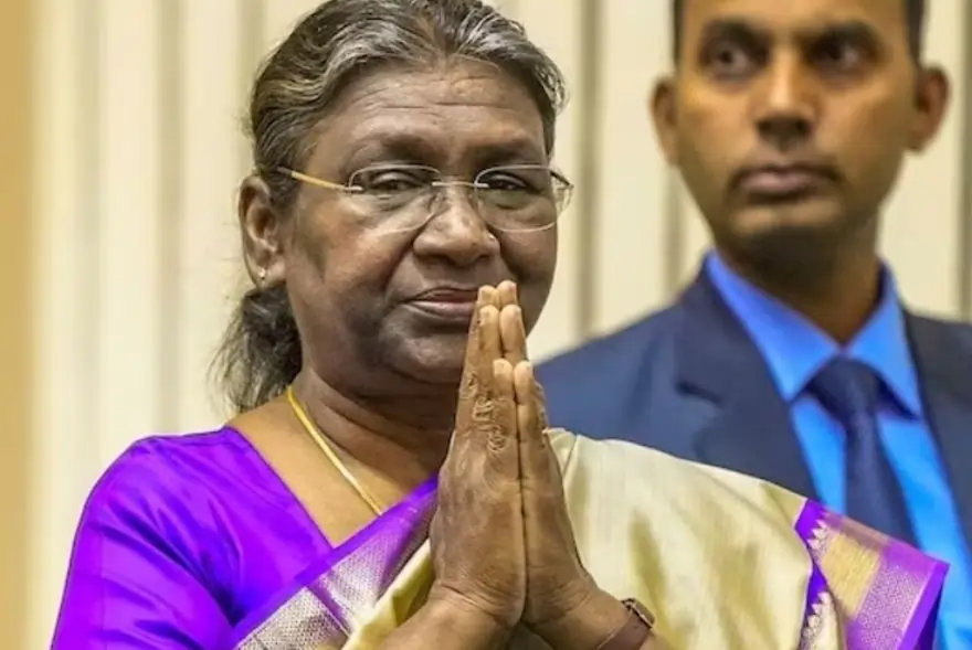 গণতন্ত্ৰ দিৱসৰ পূৰ্বে ৰাষ্ট্ৰক সম্বোধন ৰাষ্ট্ৰপতি দ্ৰৌপদী মুৰ্মুৰ