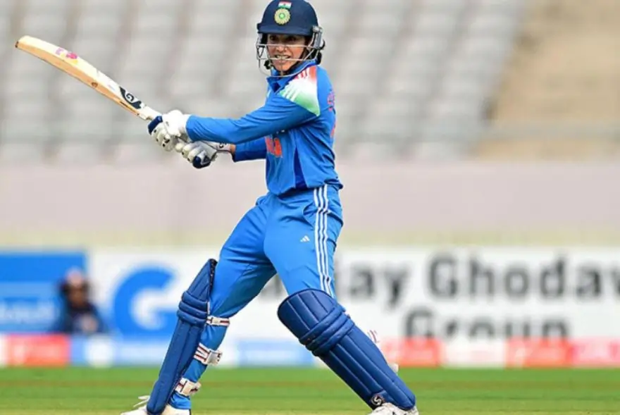 ভাৰতৰ হৈ দ্ৰুততম এদিনীয়া শতক অৰ্জন কৰা বেটছমেন হিচাপে পৰিগণিত হ’ল স্মৃতি মন্ধানা