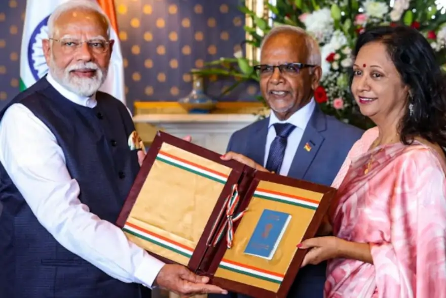 প্ৰধানমন্ত্ৰী মোদীলৈ মৰিচাছৰ সৰ্বোচ্চ অসামৰিক সন্মান...