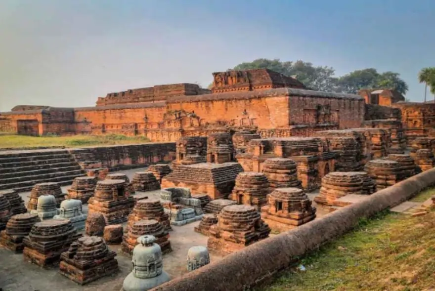 ইতিহাসৰ প্ৰতি আগ্ৰহী শিক্ষাৰ্থীয়ে অন্বেষণ কৰক নালন্দাৰ এই স্থানসমূহ