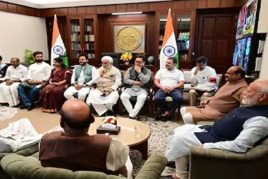 পহলগাম আক্ৰমণ সন্দৰ্ভত আজি সৰ্বদলীয় বৈঠক আহ্বান চৰকাৰৰ...