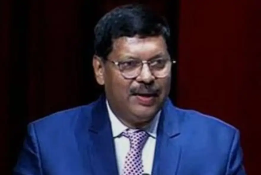 দেশৰ পৰৱৰ্তী মুখ্য ন্যায়াধীশ হ’ব ন্যায়াধীশ বি আৰ গাভাই