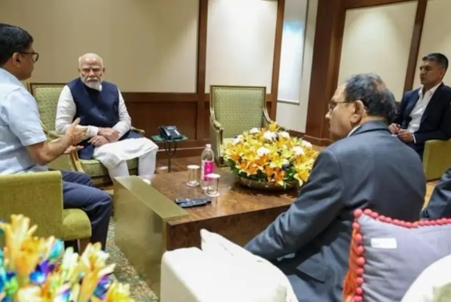 নিশাই দেশলৈ উভতিল প্ৰধানমন্ত্ৰী নৰেন্দ্ৰ মোদী