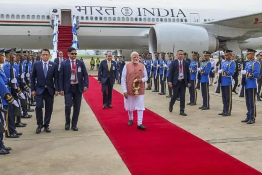 বেংককত প্ৰধানমন্ত্ৰী মোদীক বিপুল আদৰণি...