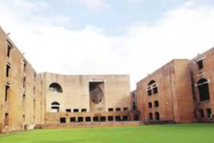 এই কেইখন হৈছে দেশৰ শীৰ্ষস্থানীয় এম বি এ কলেজ...