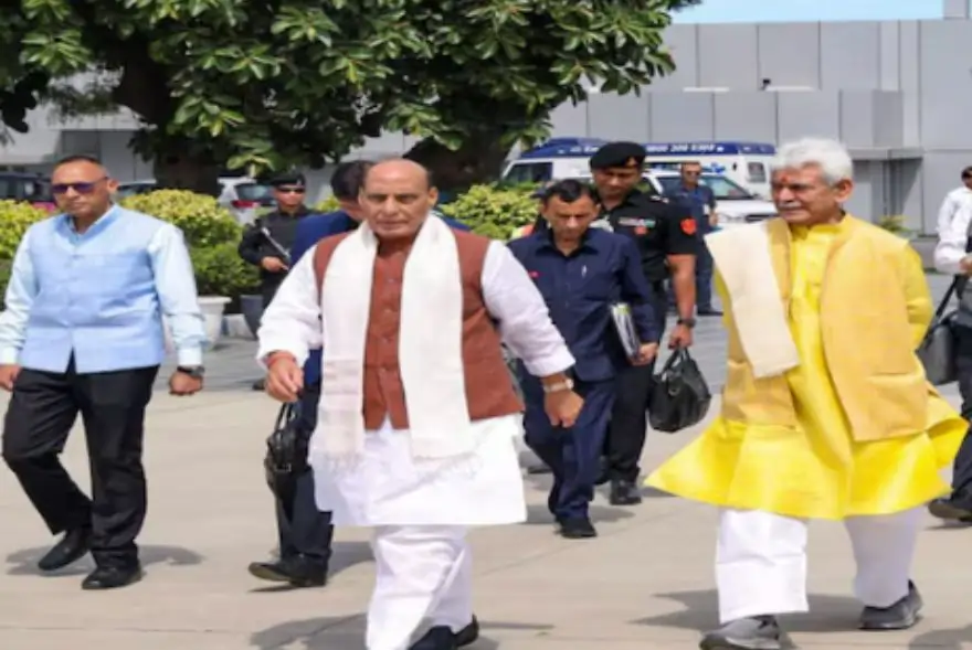 শ্ৰীনগৰৰ পৰা পাকিস্তানলৈ স্পষ্ট বাৰ্তা ৰাজনাথ সিঙৰ