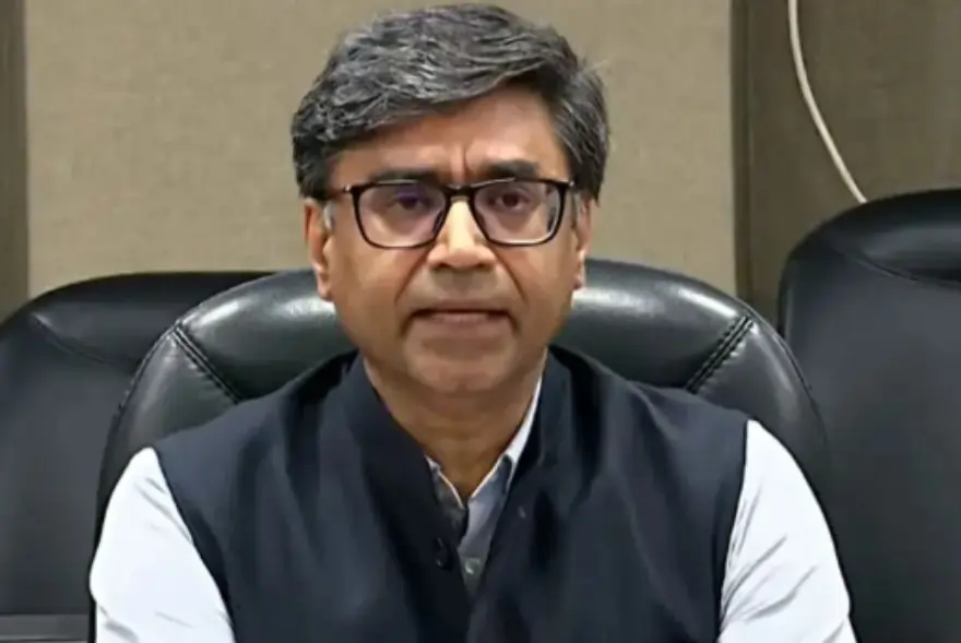 'বিক্ৰম মিশ্ৰী সন্মানৰ যোগ্য, গালি-গালাজৰ নহয়...' বলীউড অভিনেতাই কৰিলে সমৰ্থন