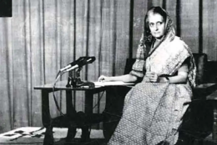 ৫০ বছৰ পূৰ্বে আজিৰ দিনটোতে জৰুৰীকালীন অৱস্থাৰ সন্মুখীন হৈছিল দেশ