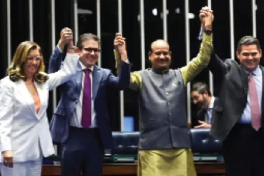 সন্ত্ৰাসবাদৰ বিৰুদ্ধে যুঁজ :
