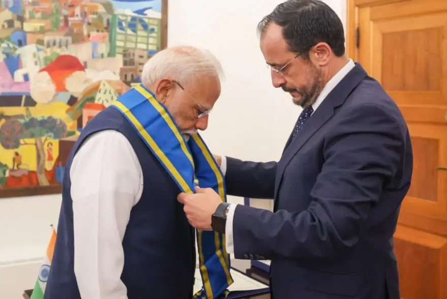 তুৰ্কীৰ চুবুৰীয়া দেশে প্ৰধানমন্ত্ৰী মোদীক দিলে সৰ্বোচ্চ অসামৰিক সন্মান