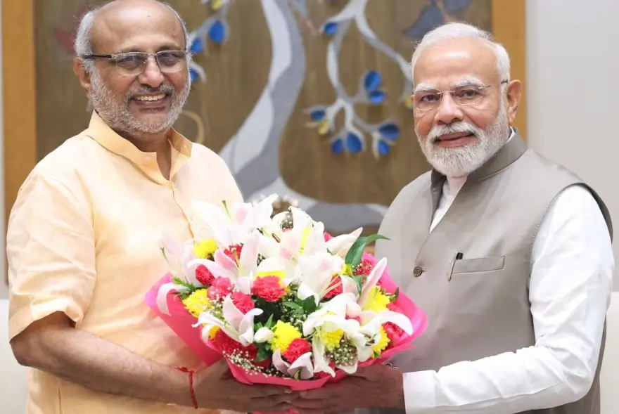 প্ৰধানমন্ত্ৰী মোদীক সাক্ষাৎ এন ডি এৰ উপ-ৰাষ্ট্ৰপতি পদৰ প্ৰাৰ্থী চিপি ৰাধাকৃষ্ণনৰ…