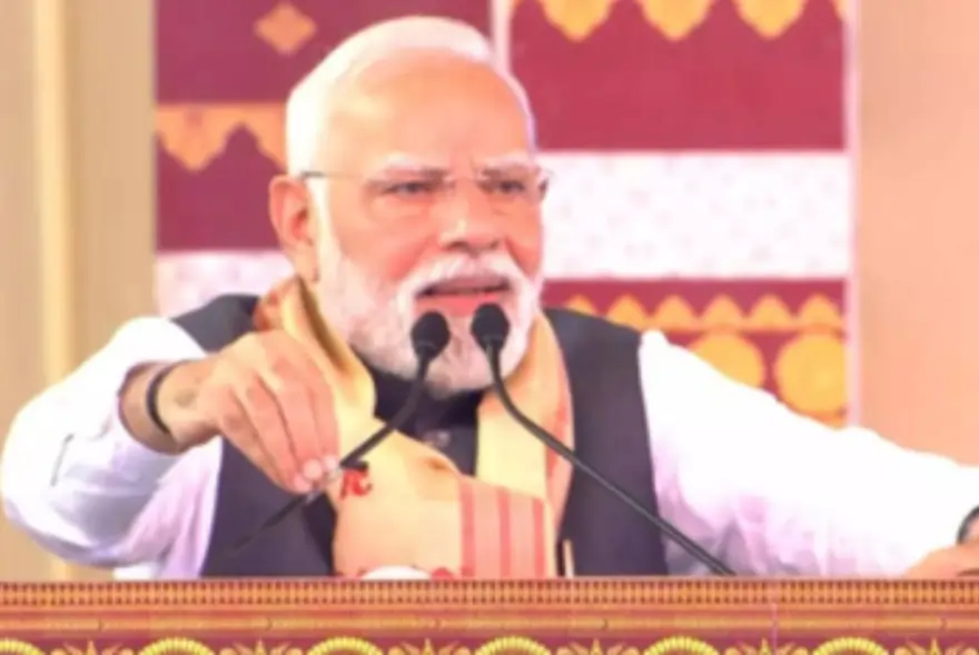 কংগ্ৰেছক তীব্ৰ সমালোচনা প্ৰধানমন্ত্ৰী মোদীৰ