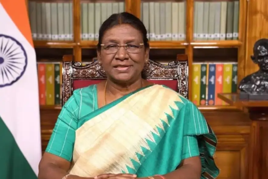 ‘স্মাৰ্ট শ্ৰেণীকোঠাতকৈ স্মাৰ্ট শিক্ষকৰ গুৰুত্ব বেছি’