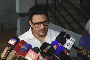 'জুবিন গাৰ্গৰ গীতৰ কপিৰাইট অসমৰ পৰা কোনেও নিব নোৱাৰে'… মন্তব্য কৰিলে অভিনেতা ৰবি শৰ্মাই